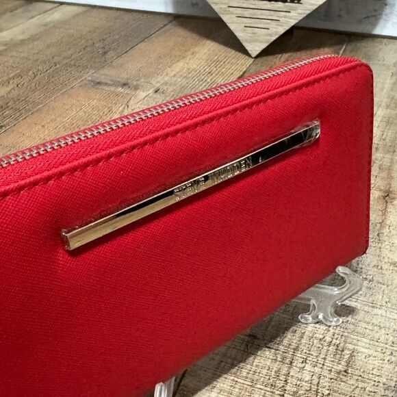 NEW STEVE MADDEN Red Zip Around Wristlet Wallet - Picture 5 of 11